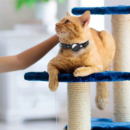 Reflective Cat Collar with Apple AirTag Holder Adjustable and Stylish Design for Kitten Safety